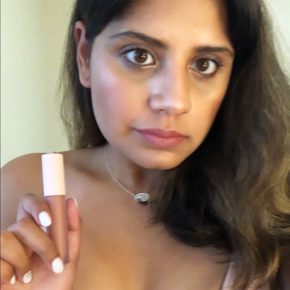 KISSASS Matte Liquid Lipstick in BOSSY (Pink)